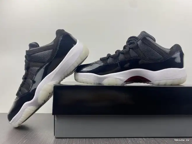 Reps TB Air 72-10 AV2187-001 Jordan Retro Low 11 0525